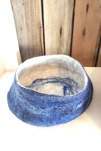 Felted vase in coastal style, high quality hand made basket for accessories. Ocean blue natural wool and raw silk decor.