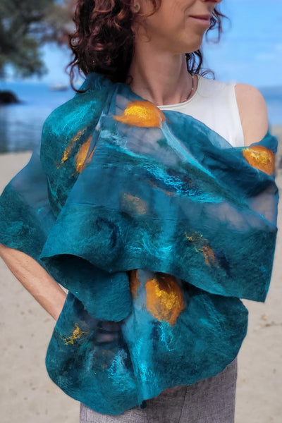 Pounamu Bloom – Teal Kōwhai Merino Wool & Silk Shawl Golden Accents