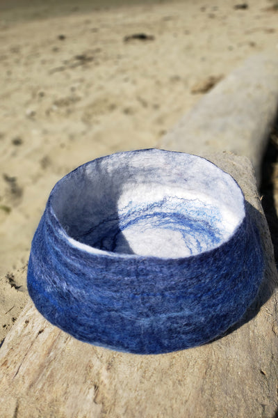 Felted vase in coastal style, high quality hand made basket for accessories. Ocean blue natural wool and raw silk decor.