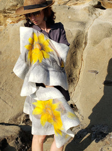 Sunflower shawl, warm and soft merino wool, cozy neck wrap, a cape in a light grey and sunny yellow, unique gift