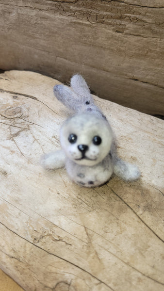 Needle Felting Animals; Cute Pocket Friends