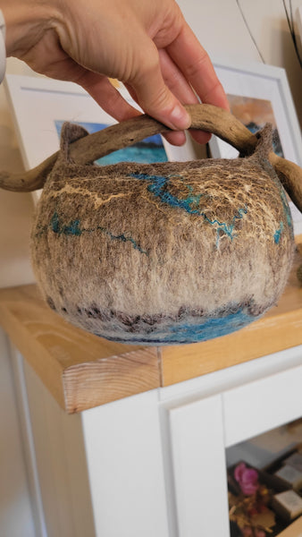 Coastal Ball Vase – Handmade Wool Vase | Coastal Home Decor & Unique Beach Gift (Copy)