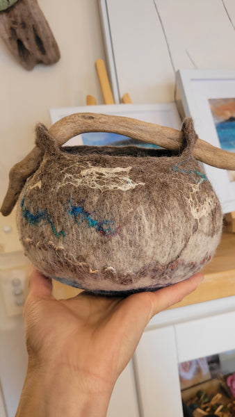 Coastal Ball Vase – Handmade Wool Vase | Coastal Home Decor & Unique Beach Gift (Copy)
