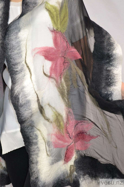 Large shawl black, white and pink 4301