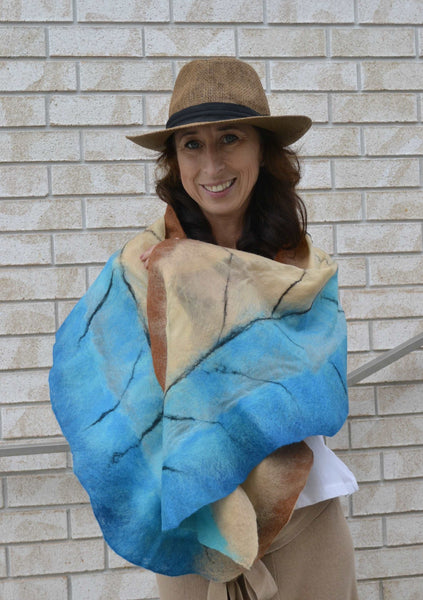 Kingfisher Feathers Scarf inspired by nature, amazing piece in wardrobe. Goes well with beige, turquoise, black, t-shirt, jacket, dress. 4638