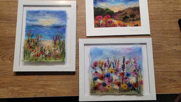 Wool Painting Meadow by the Ocean – Handmade Textile Wall Art with Wildflowers, Coastal Landscape, Framed Fibre Artwork