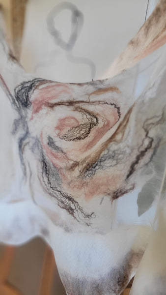 Natural Silk Shawl - Handmade Merino Wool Scarf | Lilies Flowers