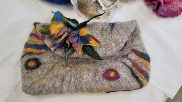 Felted Handbag / Pouch Workshop – Create Hand Felted Handbag Using Wet Felting
