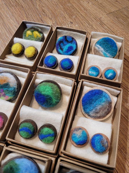 Jewelery Set Inspired by Sea – Needle Felted Earrings & Brooch. Merino wool on Wooden Base
