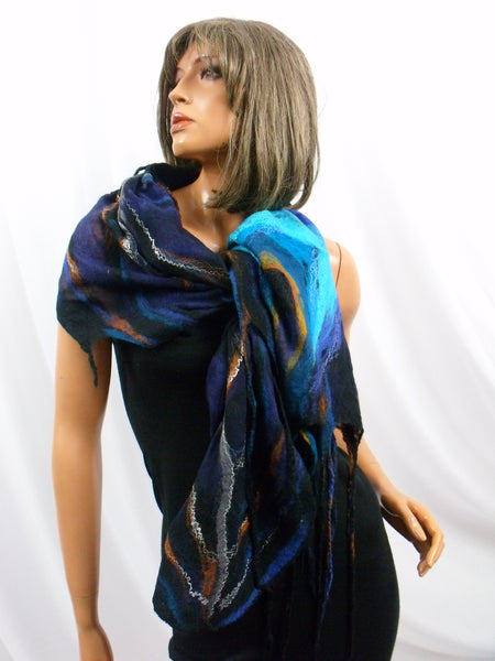 Soft peacock feather from merino wool, scarf 3566