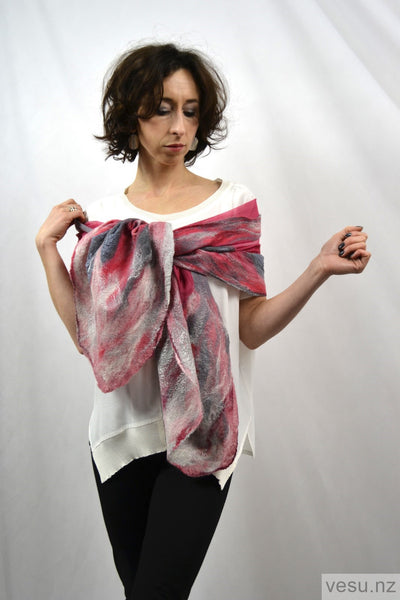 Shawl with merino wool gray with pink 4268