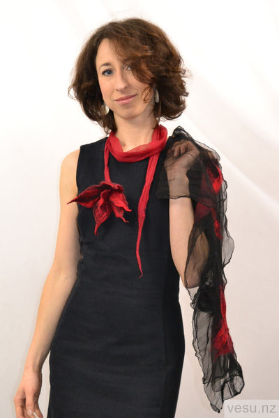 Silk scarf with merino wool black and red 4293