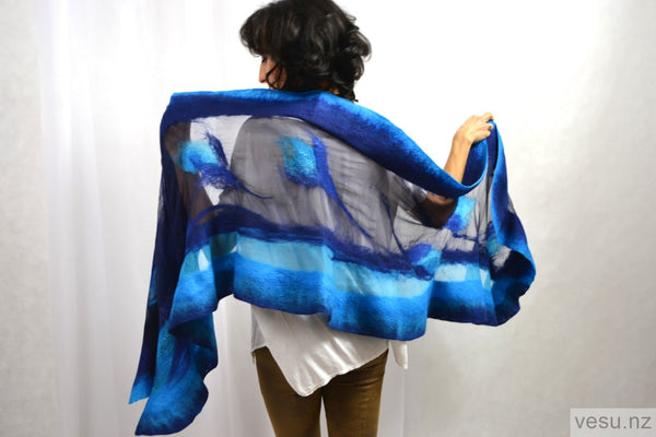Nuno-felted shawl 4394