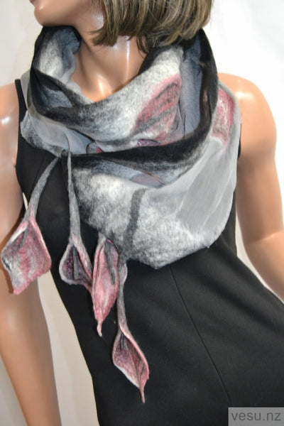 Scarf gray and pink felted merino wool and silk 4409