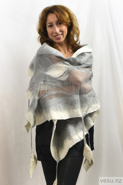 White gray large shawl with hanging callas 4602